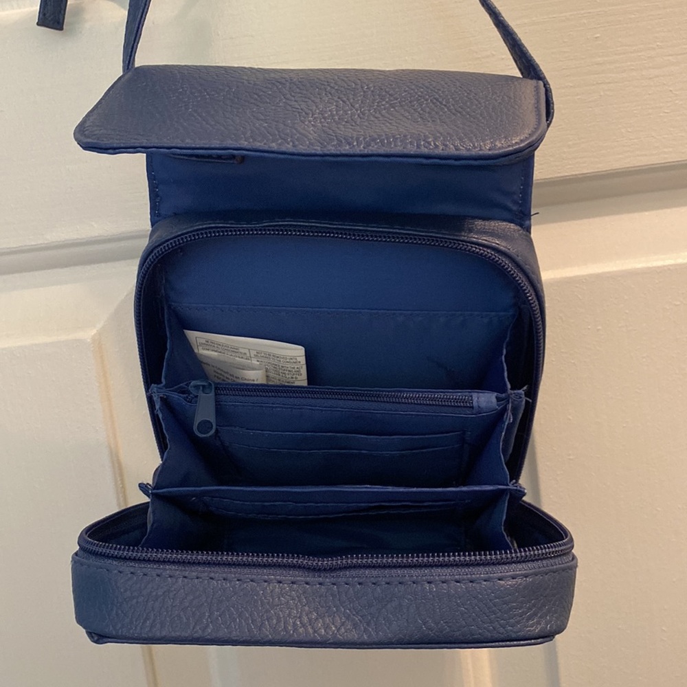 New Navy Blue Cross Body Bag by Avon - Picture 3 of 4